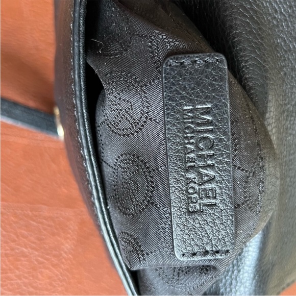 Black leather Crossbody, Michael Kors - Picture 3 of 5